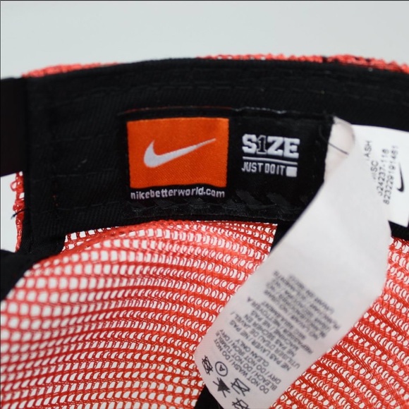 Nike Sportswear Air Max SnapBack Cap - Picture 6 of 7